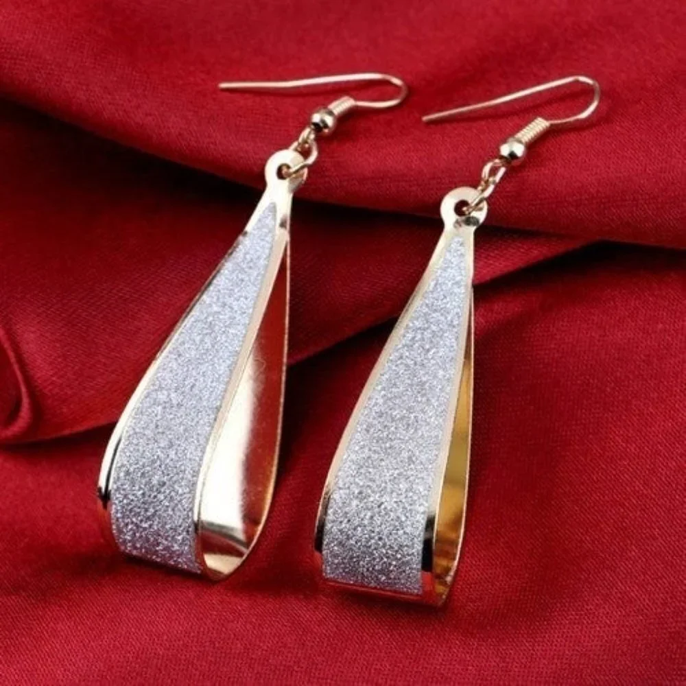 Sparkling Water Drop Earrings